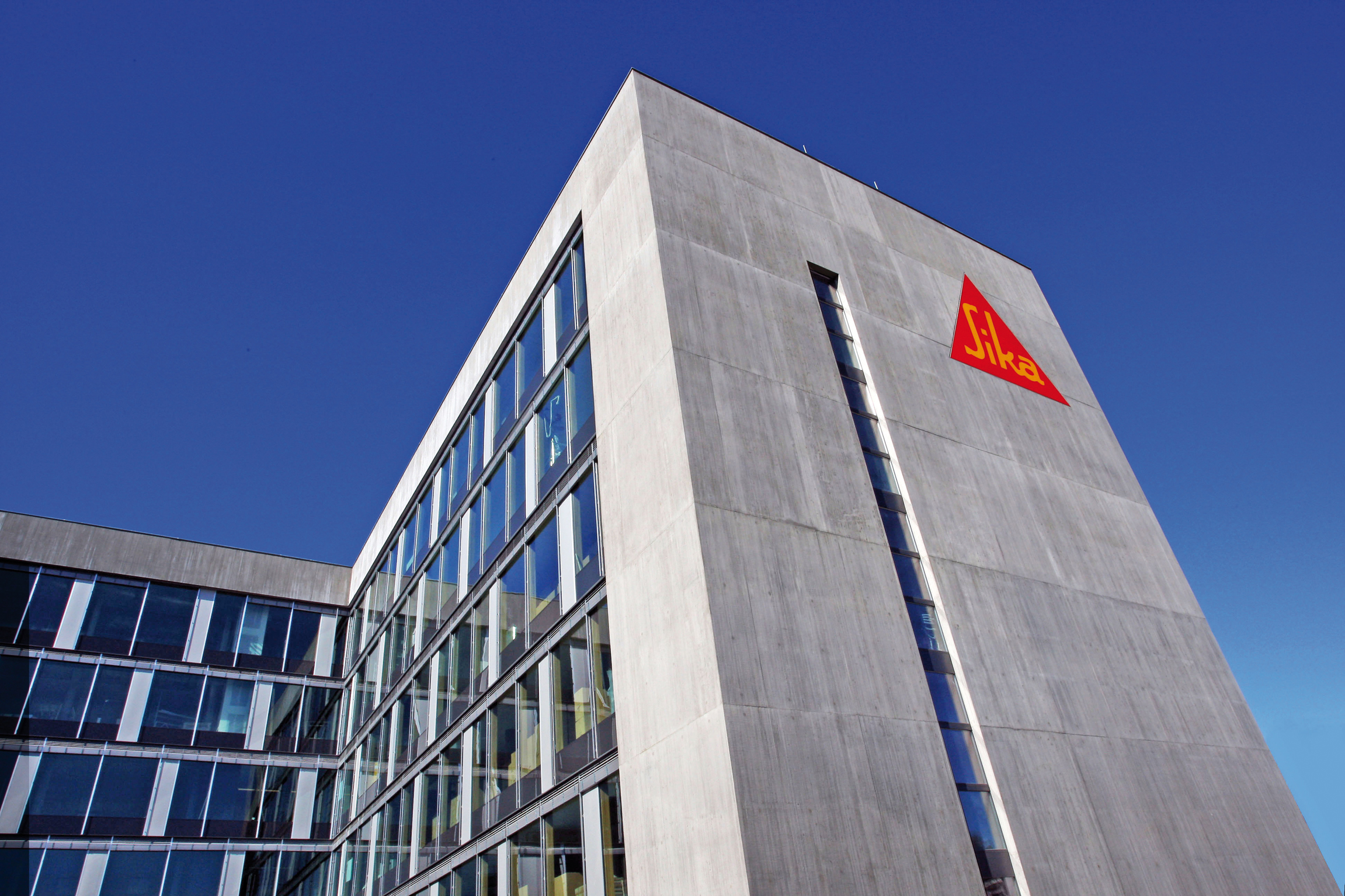 Рекордные результаты концерна Sika по продажам и прибыли – маржа по EBIT выросла до 15%